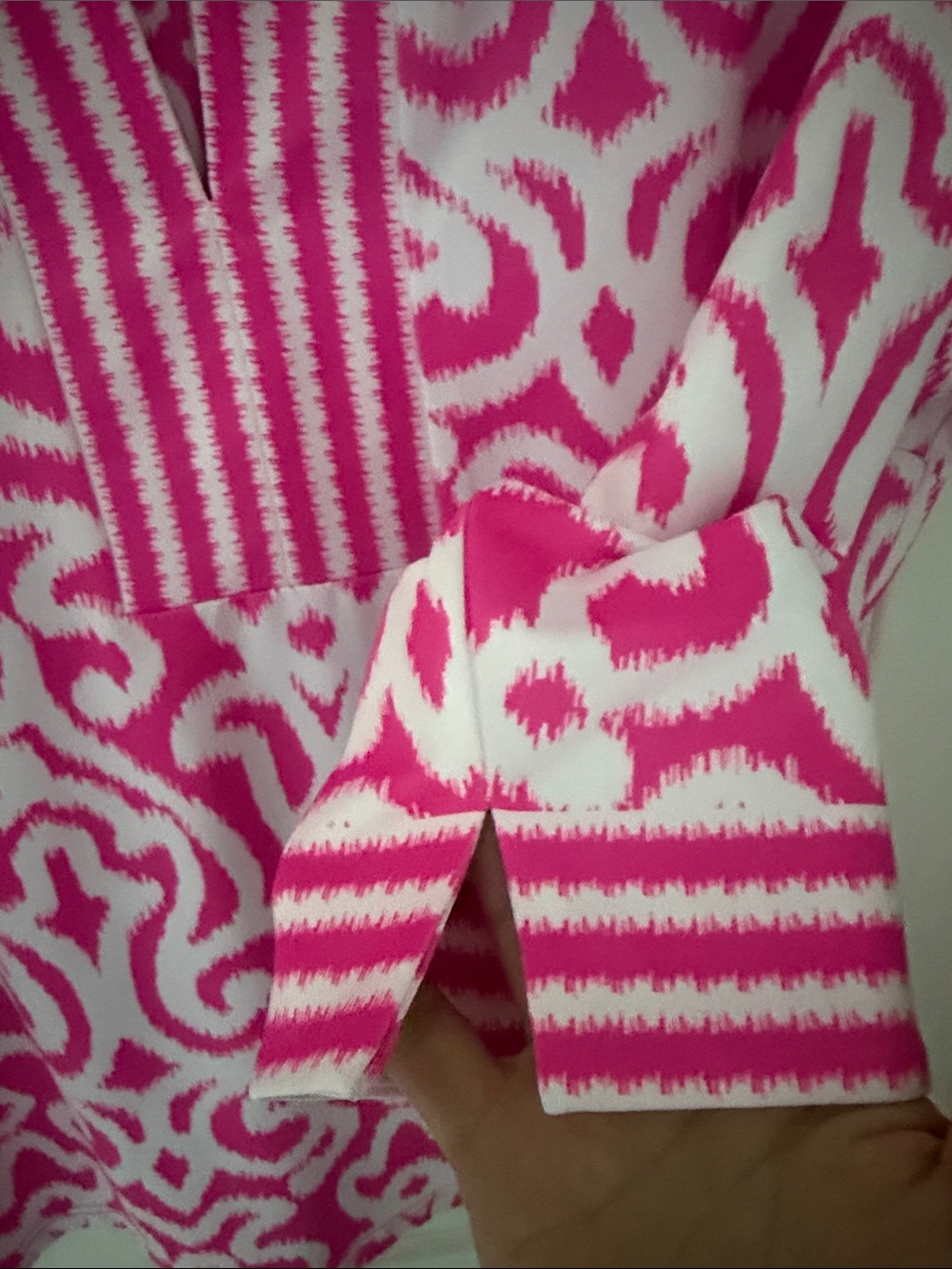 LIKE NEW Gretchen Scott Designs Hot Pink and White Ikat-Style Tunic, Size XL - Picture 6 of 7
